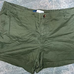 Old navy shorts, olive green XXL